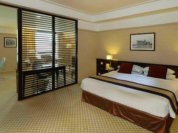 Pacific Regency Hotel Suites : photo 3 de la chambre suite lits jumeaux 1 chambre