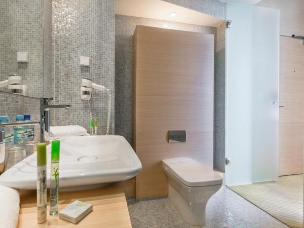 Sound Garden Hotel Airport : photo 5 de la chambre chambre lits jumeaux de luxe 