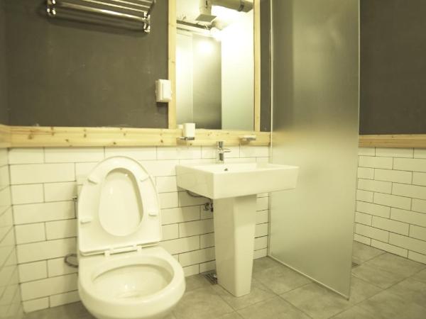 That House Hongdae : photo 4 de la chambre chambre double avec lit superposé