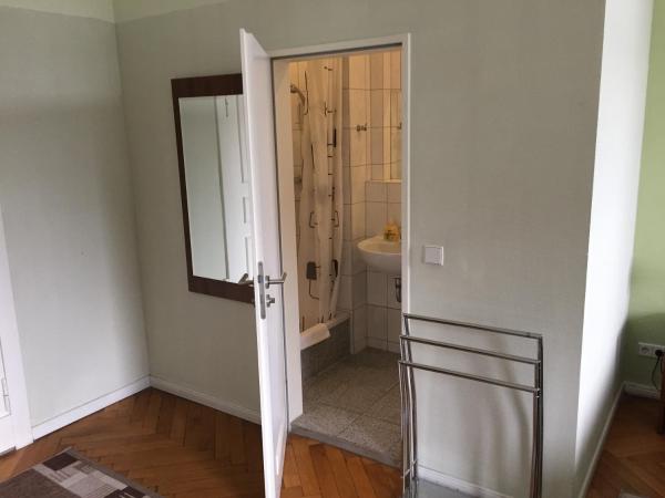 Pension Classic : photo 6 de la chambre chambre triple