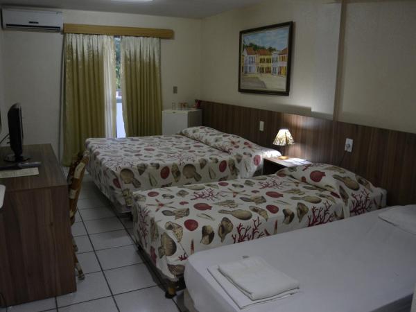 Hotel Casa De Praia : photo 4 de la chambre chambre triple