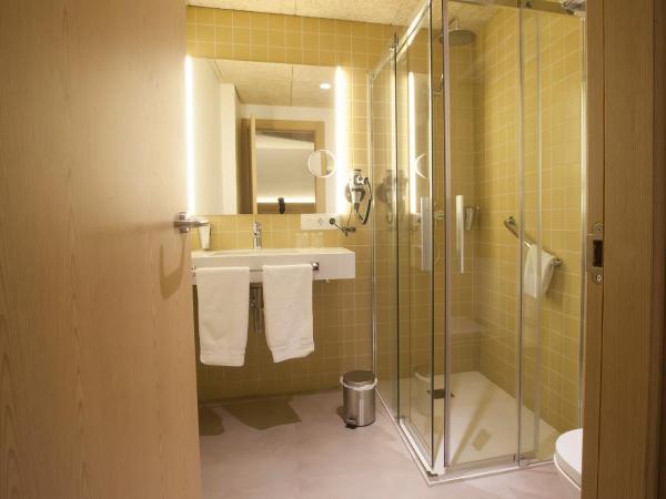 Hotel A Pamplona : photo 7 de la chambre chambre double ou lits jumeaux standard