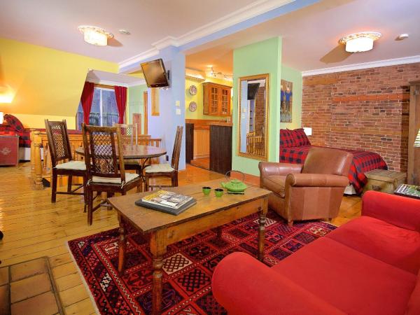 Auberge Les Bons Matins : photo 6 de la chambre suite familiale