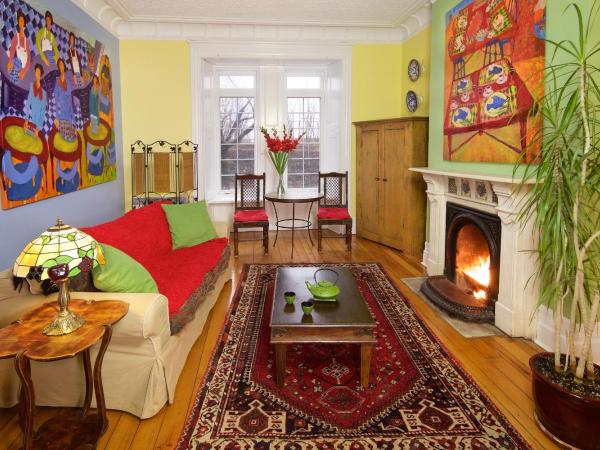 Auberge Les Bons Matins : photo 8 de la chambre suite familiale