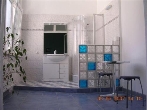 Hotel-Pension Rheingold am Kurfürstendamm : photo 5 de la chambre chambre double supérieure