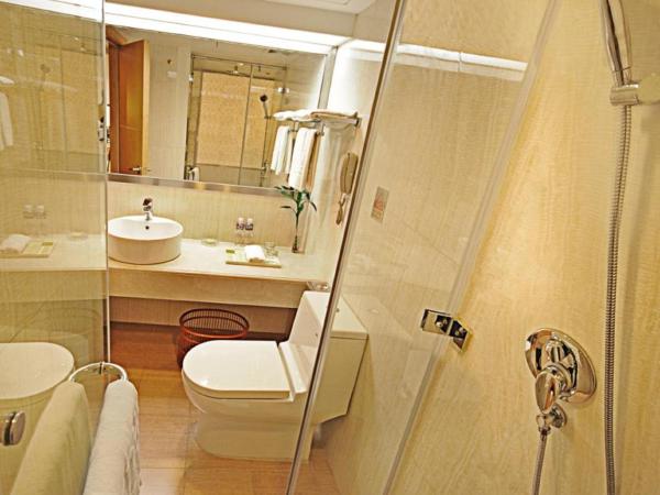 Fu Hua Hotel : photo 1 de la chambre chambre attenante