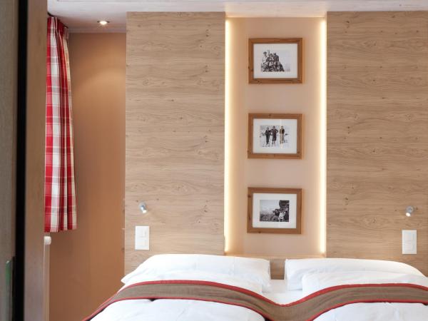 Hotel Bella Vista Zermatt : photo 3 de la chambre chambre double ou lits jumeaux basique avec balcon - vue sur cervin