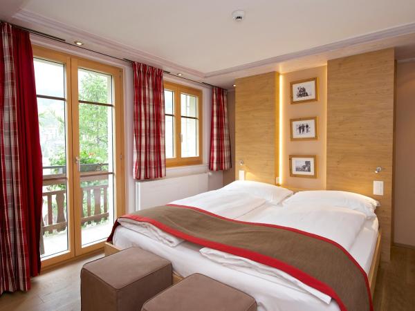 Hotel Bella Vista Zermatt : photo 4 de la chambre chambre double ou lits jumeaux basique avec balcon - vue sur cervin