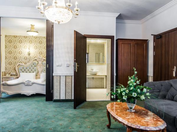 Pałac Margot Nature&SPA : photo 5 de la chambre appartement supérieur avec bain à remous