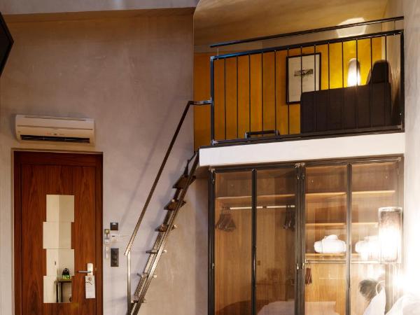 Matterhorn FOCUS Design Hotel : photo 3 de la chambre chambre double avec fenêtre de toit