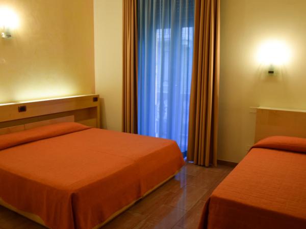 Hotel Losanna : photo 4 de la chambre chambre triple