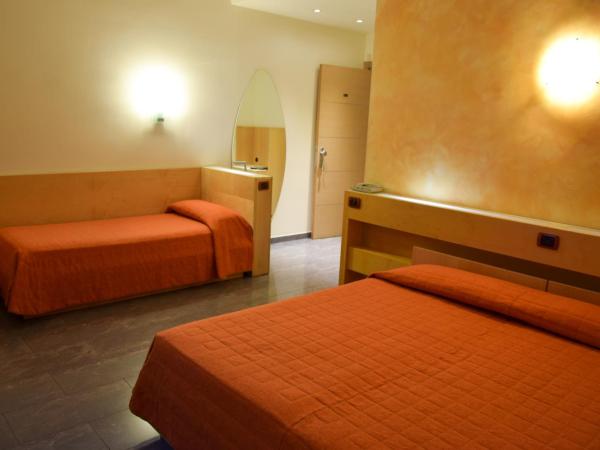 Hotel Losanna : photo 3 de la chambre chambre triple