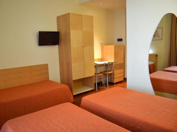 Hotel Losanna : photo 1 de la chambre chambre triple