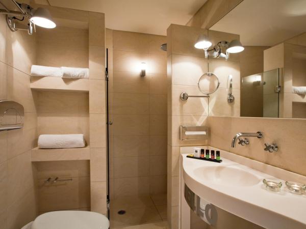 O&B Athens Boutique Hotel : photo 10 de la chambre chambre double ou lits jumeaux standard