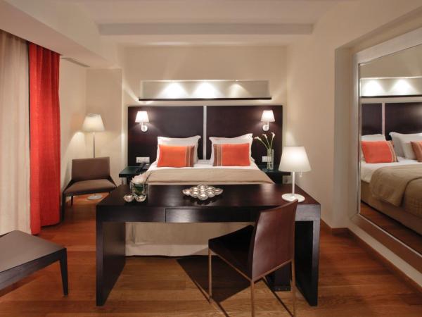 O&B Athens Boutique Hotel : photo 4 de la chambre petite suite avec terrasse privée