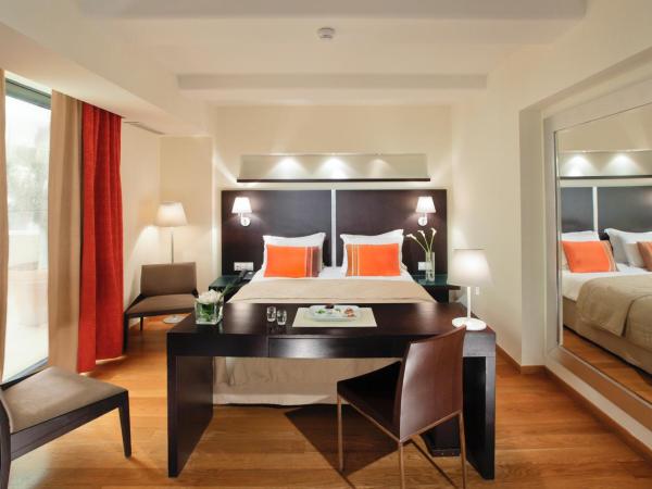 O&B Athens Boutique Hotel : photo 3 de la chambre petite suite avec terrasse privée