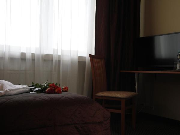 HotelsLublin : photo 6 de la chambre chambre simple