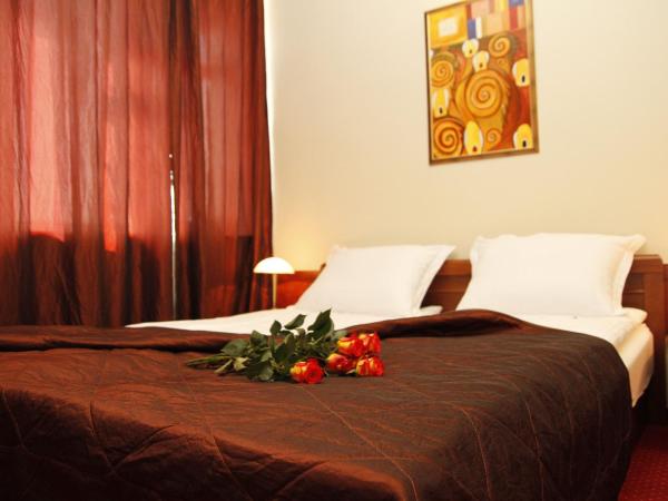 HotelsLublin : photo 2 de la chambre chambre double ou lits jumeaux