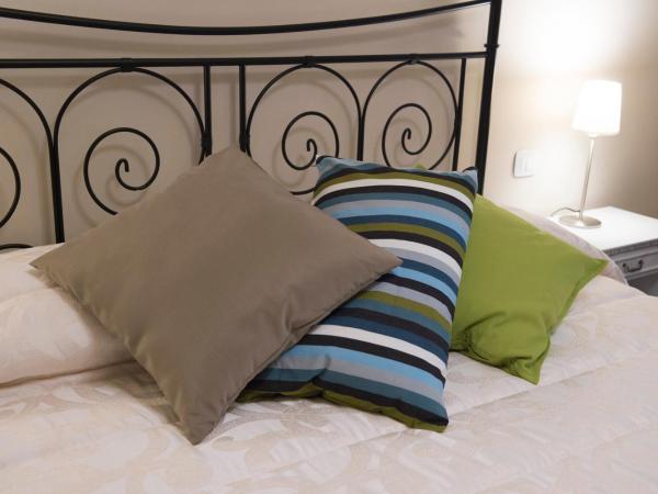 La Filarocca B&B : photo 4 de la chambre chambre triple basique avec salle de bains commune