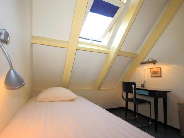 Hotel Museumzicht : photo 2 de la chambre chambre simple basique avec salle de bains commune 