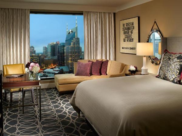 Omni Nashville Hotel : photo 5 de la chambre chambre lit king-size premier exécutive