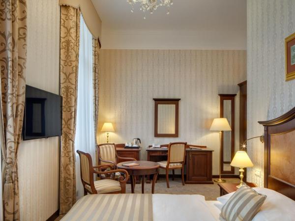 Ensana Nové Lázně : photo 2 de la chambre superior deluxe double room with wellness and fitness access