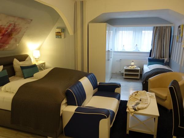 Hotel Villa Konstanz : photo 1 de la chambre chambre triple