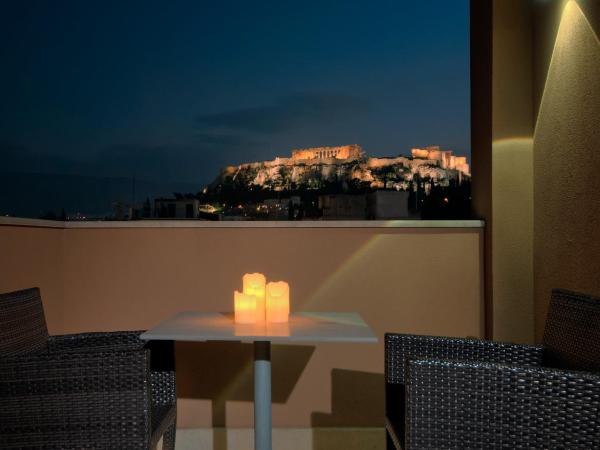 O&B Athens Boutique Hotel : photo 3 de la chambre grande suite avec terrasse privée