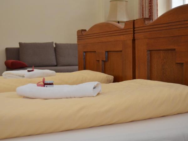 Gästehaus im Priesterseminar Salzburg : photo 5 de la chambre chambre double familiale