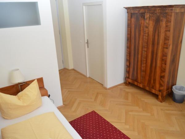 Gästehaus im Priesterseminar Salzburg : photo 3 de la chambre chambre simple