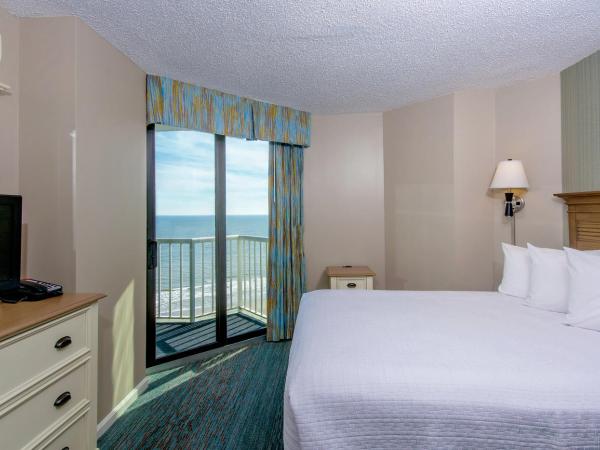 The Strand - A Boutique Resort : photo 2 de la chambre oceanfront two bedroom queen condo