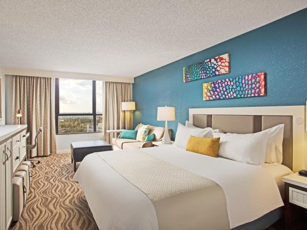 Wyndham Lake Buena Vista Resort Disney Springs® Resort Area : photo 3 de la chambre chambre lit king-size - vue sur lac