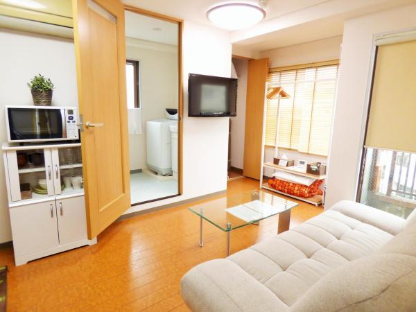 Kyoto Uraraka Guest House : photo 4 de la chambre chambre lits jumeaux de luxe avec canapé-lit