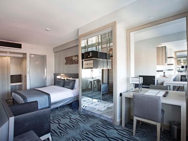 Akoni Hotel : photo 2 de la chambre chambre lit king-size supérieure