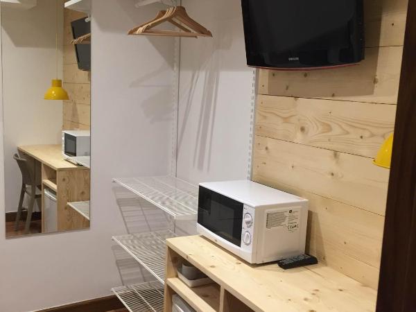 Pensión Urkia : photo 9 de la chambre chambre simple avec salle de bains privative