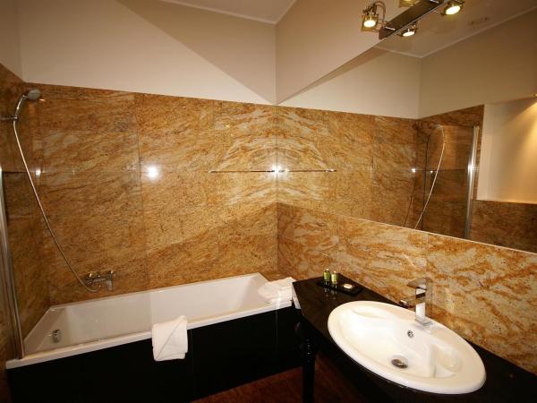 Hotel Kolegiacki : photo 4 de la chambre chambre double supérieure