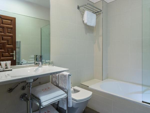 Gar Anat Hotel Boutique : photo 10 de la chambre chambre lits jumeaux - cour