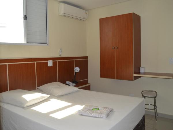 Aero Plaza Hotel : photo 1 de la chambre double room with air conditioning (1 double bed)