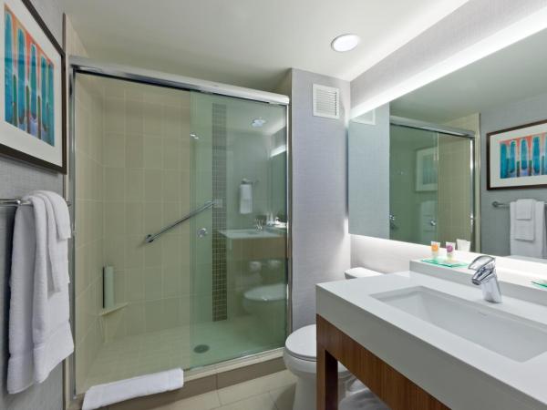 Hyatt Place Chicago River North : photo 6 de la chambre chambre lit king-size avec canapé-lit