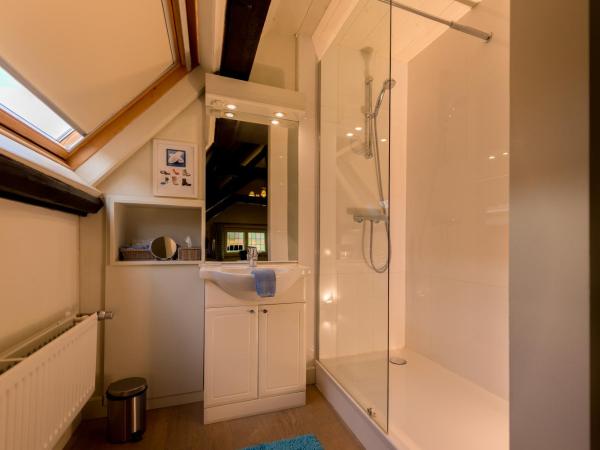 B&B Next Door : photo 4 de la chambre suite avec douche