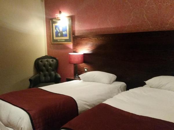 The Briar Rose Wetherspoon : photo 6 de la chambre chambre lits jumeaux
