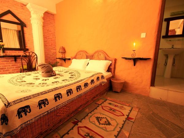 Peace Eye Guest House : photo 4 de la chambre chambre double deluxe avec douche