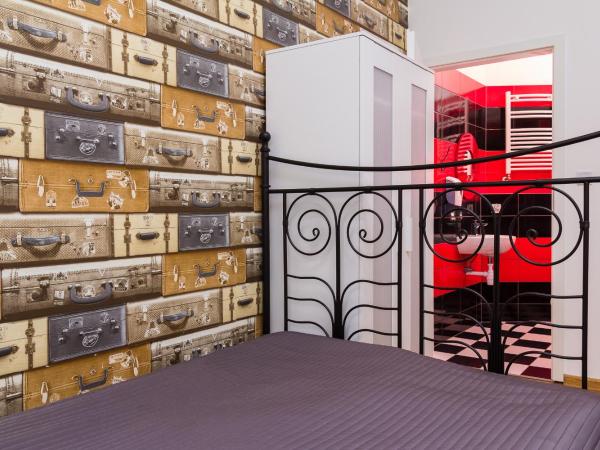 Retro Hostel : photo 3 de la chambre chambre lits jumeaux avec salle de bains