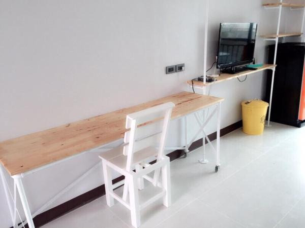 Rinrada Loft Resident : photo 4 de la chambre appartement avec balcon