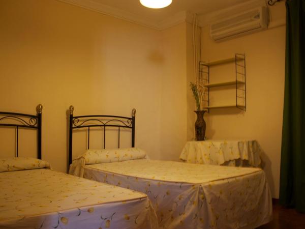 Pensión Matilde : photo 6 de la chambre chambre double ou lits jumeaux
