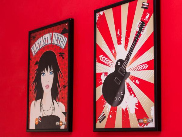 Retro Hostel : photo 2 de la chambre lit dans dortoir mixte de 8 lits