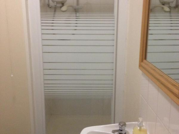 The Miners Arms : photo 4 de la chambre chambre lits jumeaux avec salle de bains commune