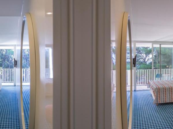 Amadria Park Kids Hotel Andrija : photo 1 de la chambre chambre familiale communicante avec balcon – vue sur cour