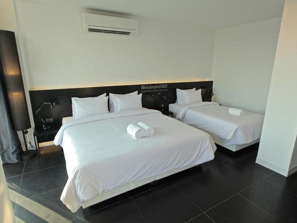 BED Nimman - Adults Only : photo 7 de la chambre chambre triple standard
