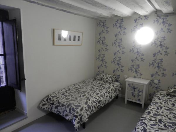 Plaza Catedral hostel : photo 2 de la chambre chambre triple - vue sur ville